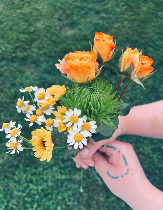 Meaningful Flower Bouquets to Celebrate Friendship